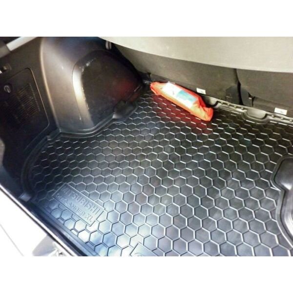 Автомобильный коврик в багажник Mitsubishi Outlander XL 2007- (без сабвуфера) (Avto-Gumm)